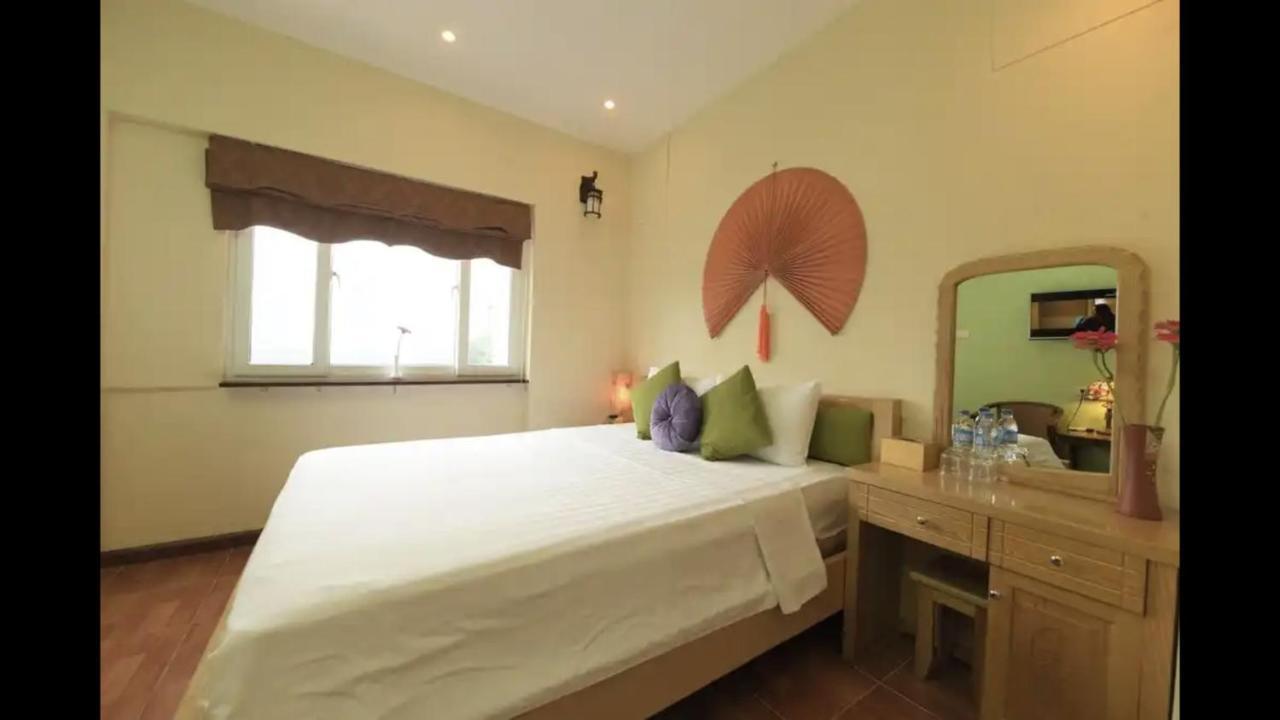 Hoan Kiem View Bed & Breakfast